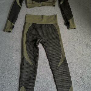 Olive Green Two-Tone Leggings with Textured Panels